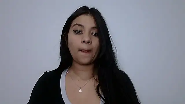 ValerieLove  online show from March 13, 2026, 11:39 am