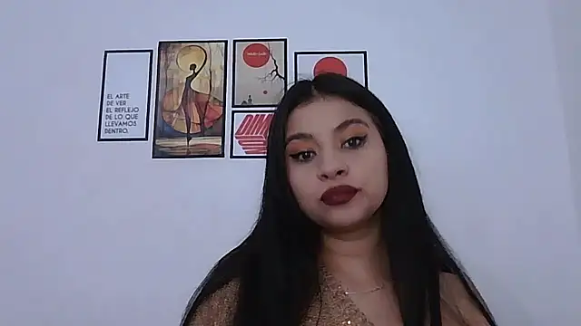 ValerieLove  online show from March 21, 2026, 1:37 pm