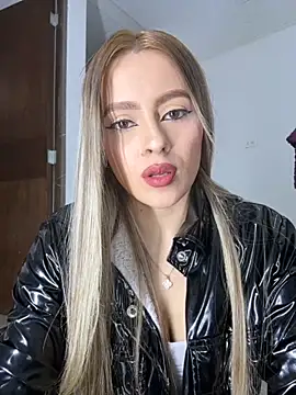 kendal blonde online show from September 10, 2025, 12:21 am