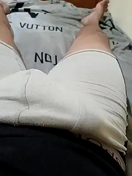 Snapshot of anis3g4 chatting on September 28, 2025, 3:17 pm anis3g4 online show from September 28, 2025, 3:17 pm