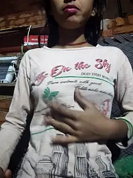 Yatiksha Beby online show from December 16, 2025, 1:49 pm