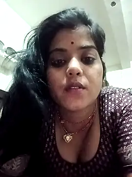 Yatiksha Beby online show from May 2, 2026, 4:12 pm