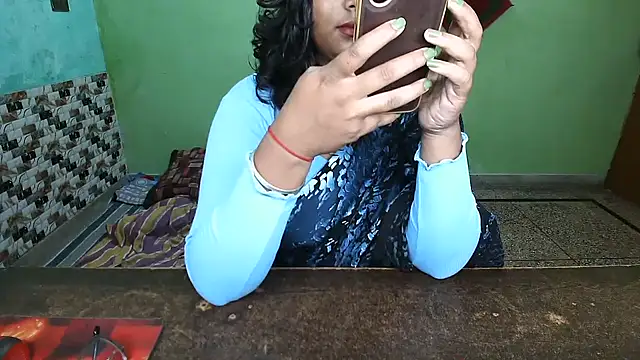 Snapshot of DearKimmi chatting on October 9, 2025, 1:25 am DearKimmi online show from October 9, 2025, 1:25 am