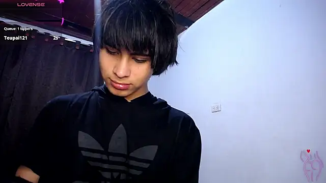 DaraKat18 online show from February 21, 2026, 6:36 am