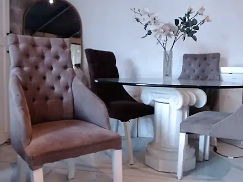 Snapshot of Marrr-hot chatting on November 7, 2025, 7:47 pm Marrr-hot online show from November 7, 2025, 7:47 pm