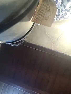 Almendrasexy online show from November 15, 2025, 1:14 am