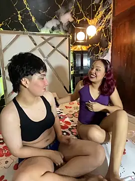 alissia and mia25 online show from September 10, 2025, 3:39 am