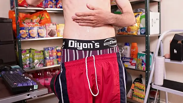 Snapshot of JoyBoy2003j chatting on September 13, 2025, 12:32 am JoyBoy2003j online show from September 13, 2025, 12:32 am