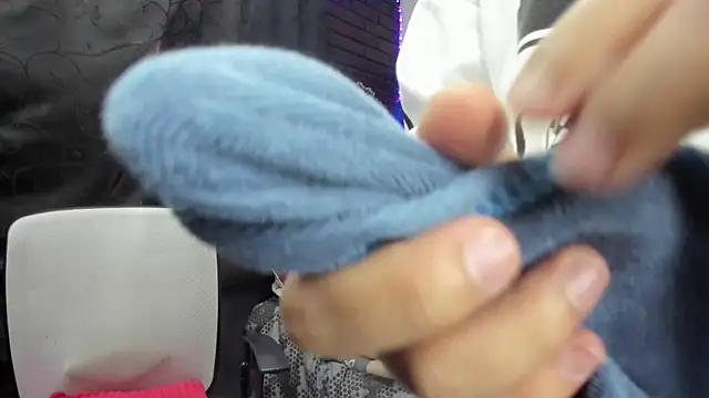 CrisabellssEden online show from November 21, 2025, 12:59 pm