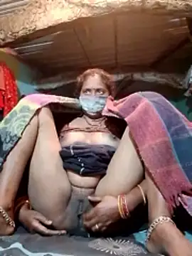 CUTE-004 online show from December 21, 2025, 6:04 pm