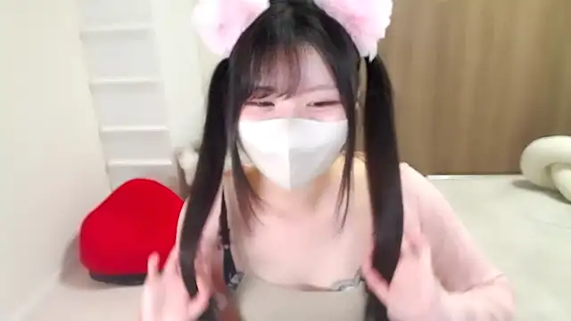 moka-neko online show from October 18, 2025, 11:33 am