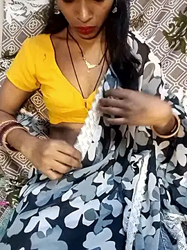 Bhabhilux2025 online show from January 7, 2026, 7:11 am