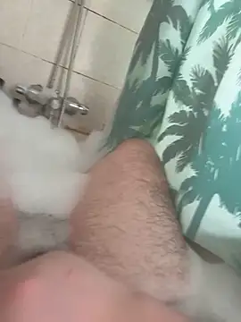 Snapshot of Badking9377 chatting on March 5, 2026, 4:25 pm Badking9377 online show from March 5, 2026, 4:25 pm