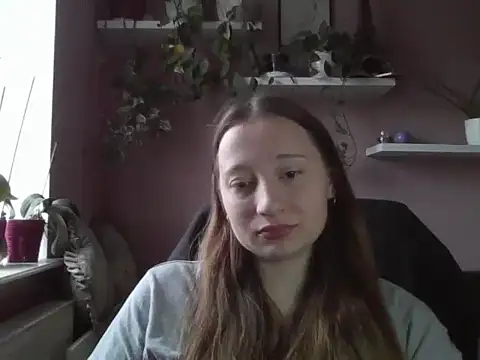 LindaPretty online show from September 16, 2025, 6:14 am