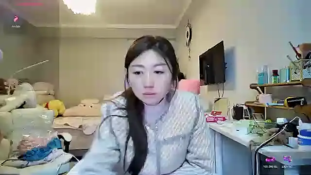 Snapshot of Diva_VVN chatting on October 29, 2025, 12:02 am Diva VVN online show from October 29, 2025, 12:02 am