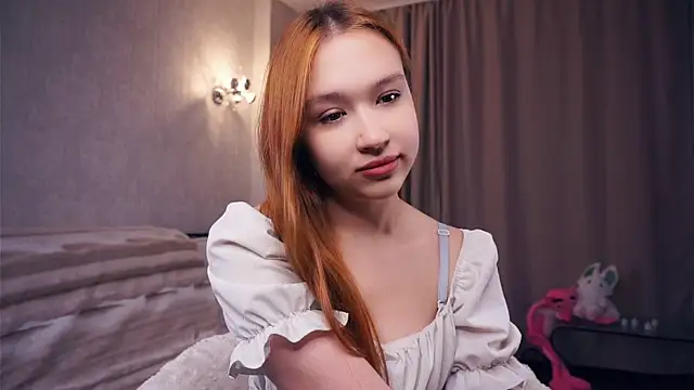 ShariTietge online show from September 28, 2025, 7:41 pm