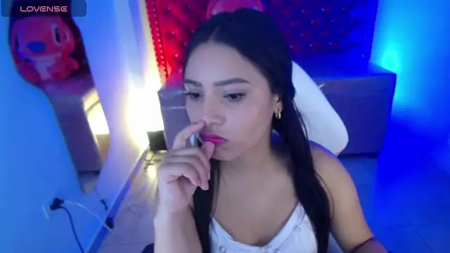 Snapshot of Ariannaa_m chatting on October 10, 2025, 2:16 pm Ariannaa m online show from October 10, 2025, 2:16 pm