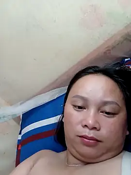 Snapshot of -Kitty-92 chatting on September 27, 2025, 11:43 pm -Kitty-92 online show from September 27, 2025, 11:43 pm