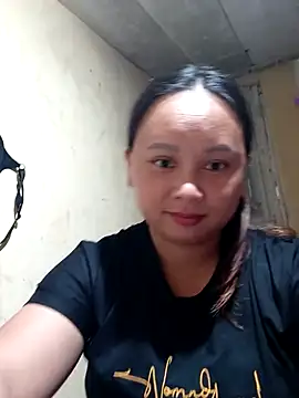 Snapshot of -Kitty-92 chatting on September 30, 2025, 1:32 am -Kitty-92 online show from September 30, 2025, 1:32 am