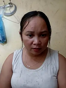 Snapshot of -Kitty-92 chatting on October 6, 2025, 10:56 am -Kitty-92 online show from October 6, 2025, 10:56 am