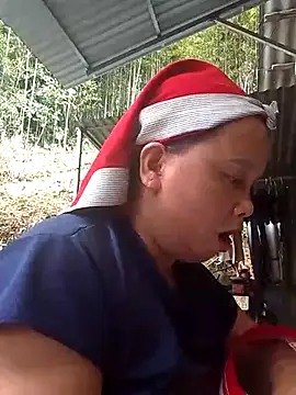 Snapshot of -Kitty-92 chatting on October 17, 2025, 6:27 am -Kitty-92 online show from October 17, 2025, 6:27 am