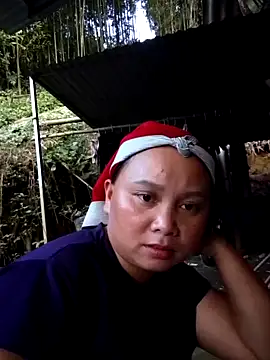 Snapshot of -Kitty-92 chatting on October 18, 2025, 10:05 am -Kitty-92 online show from October 18, 2025, 10:05 am