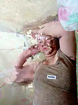 Snapshot of -Kitty-92 chatting on October 21, 2025, 2:29 pm -Kitty-92 online show from October 21, 2025, 2:29 pm