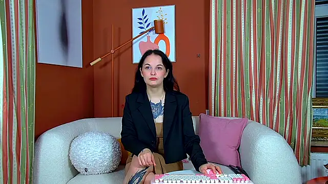 Snapshot of MollyMillsen chatting on September 20, 2025, 6:09 pm MollyMillsen online show from September 20, 2025, 6:09 pm