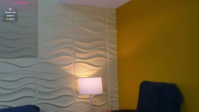 SophiaBloss online show from September 20, 2025, 3:29 am