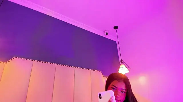 SophiaBloss online show from January 8, 2026, 12:18 pm