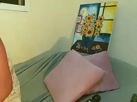 SophiaBloss online show from July 7, 2026, 5:43 am