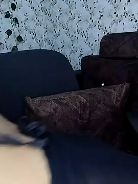 aliyaa9900 online show from December 15, 2025, 10:25 pm