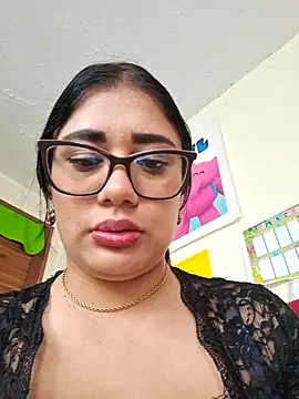 Snapshot of Monse--145 chatting on October 13, 2025, 1:22 pm Monse--145 online show from October 13, 2025, 1:22 pm