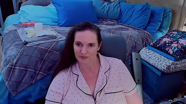 ninajaymes online show from June 4, 2026, 10:49 pm