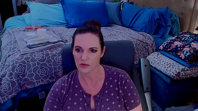 ninajaymes online show from June 18, 2026, 9:41 pm