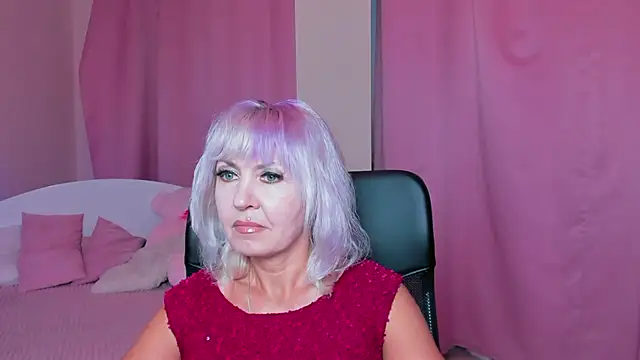 MissVall online show from September 11, 2025, 4:29 pm