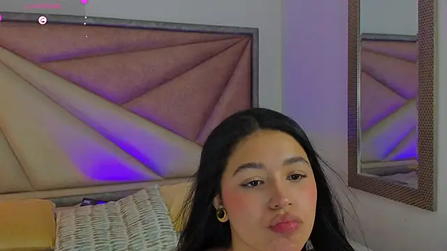 Snapshot of AvaScott_ chatting on April 5, 2026, 11:35 pm AvaScott online show from April 5, 2026, 11:35 pm