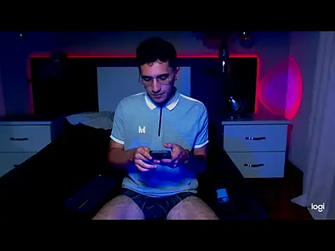 eriikjoness online show from November 9, 2025, 1:15 am