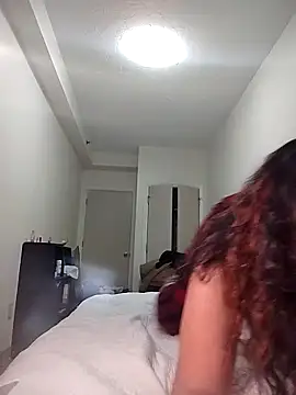 Snapshot of SoakedUpKitty- chatting on December 23, 2025, 1:47 am SoakedUpKitty- online show from December 23, 2025, 1:47 am