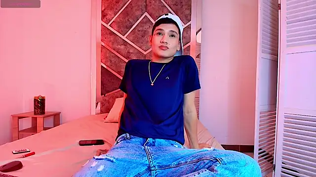KendallRose  online show from September 10, 2025, 9:26 pm