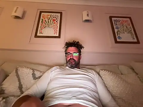 CyprioteWhitefly online show from May 31, 2026, 9:27 pm