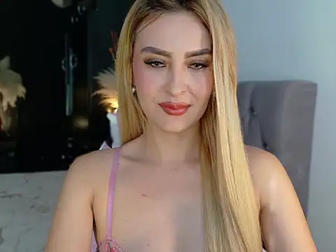 SexyBlondeLatina online show from September 11, 2025, 8:42 pm