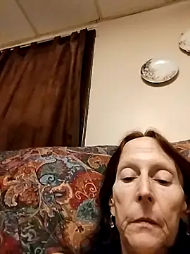 Snapshot of Spicylady123 chatting on September 10, 2025, 12:32 am Spicylady123 online show from September 10, 2025, 12:32 am
