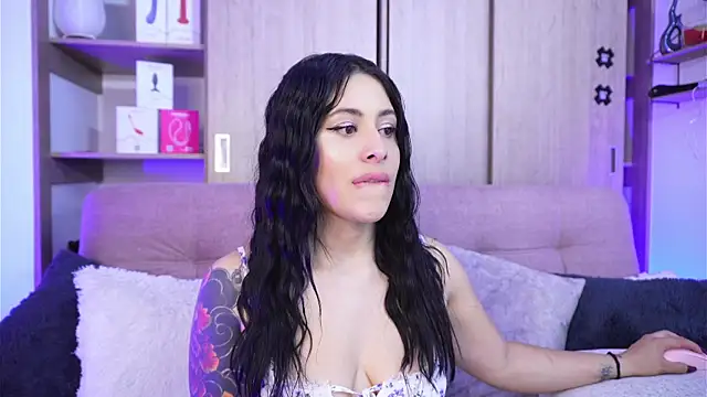 Snapshot of SophiieCumsx chatting on April 3, 2026, 2:53 am SophiieCumsx online show from April 3, 2026, 2:53 am