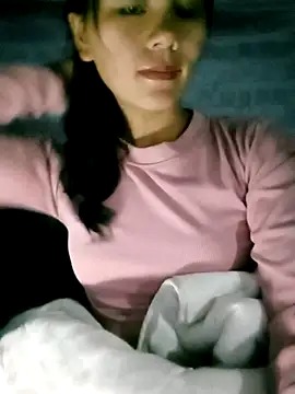 Snapshot of Suni2345 chatting on September 27, 2025, 1:49 pm Suni2345 online show from September 27, 2025, 1:49 pm