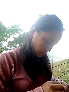 Snapshot of Suni2345 chatting on October 15, 2025, 1:28 am Suni2345 online show from October 15, 2025, 1:28 am