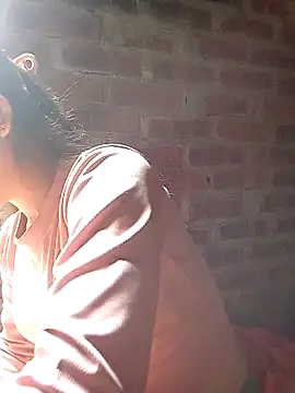 Snapshot of Suni2345 chatting on October 16, 2025, 1:50 am Suni2345 online show from October 16, 2025, 1:50 am