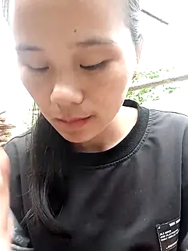 Snapshot of Suni2345 chatting on October 20, 2025, 2:23 am Suni2345 online show from October 20, 2025, 2:23 am