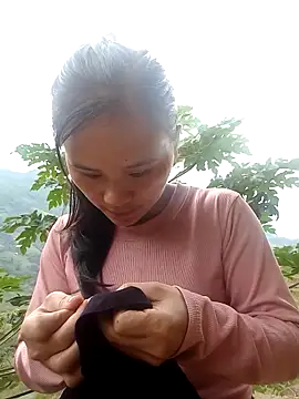 Snapshot of Suni2345 chatting on October 21, 2025, 8:04 am Suni2345 online show from October 21, 2025, 8:04 am