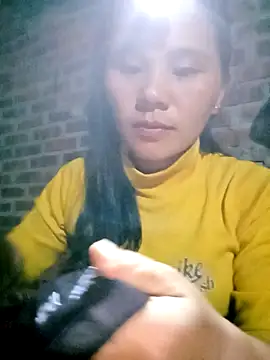 Snapshot of Suni2345 chatting on October 25, 2025, 1:29 pm Suni2345 online show from October 25, 2025, 1:29 pm